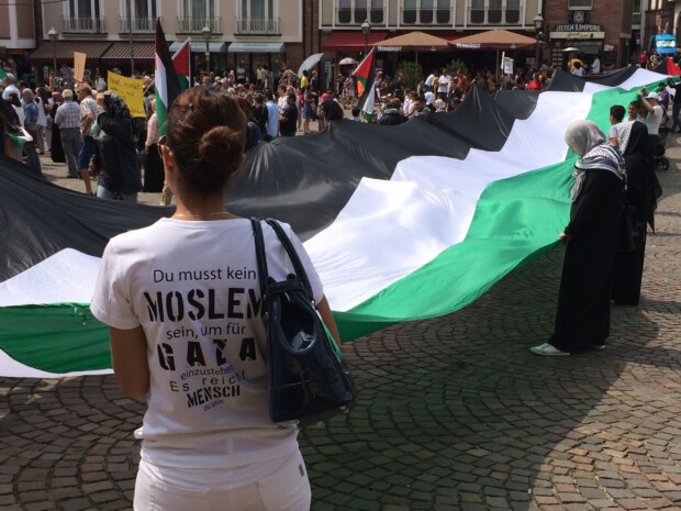 Warum Rechte und Linke so viel gemeinsam haben