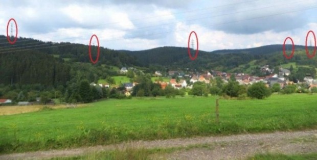 Monster umstellen ein Dorf