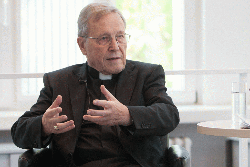 Kardinal Walter Kasper: "Waffenlieferungen sind ein Gebot der Nächstenliebe".