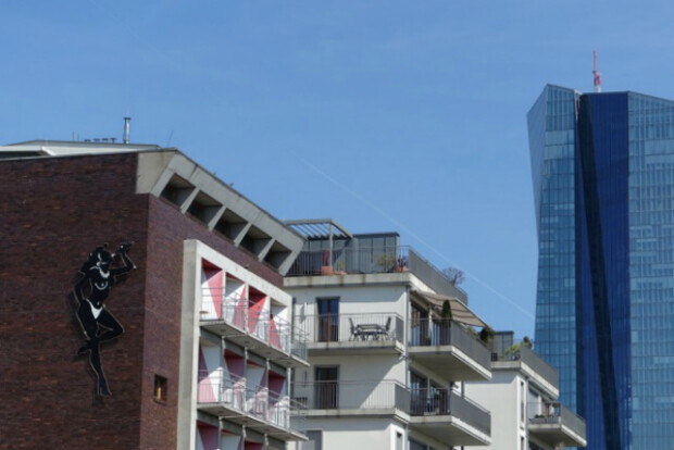 9 Fakten, die Sie zu der Bargeld-Abschaffung wissen müssen