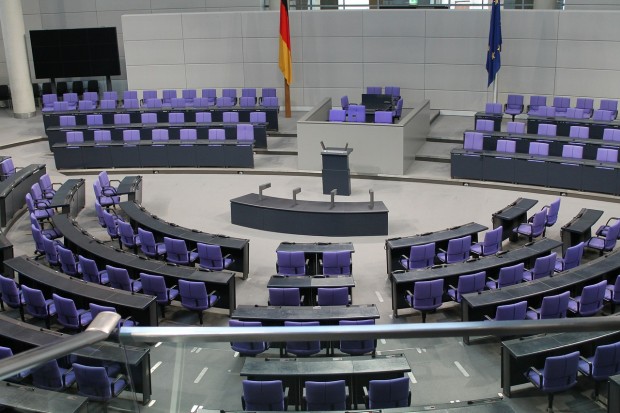 Bundeskanzler: Wahl und Rolle von Bundespräsident und Bundestag
