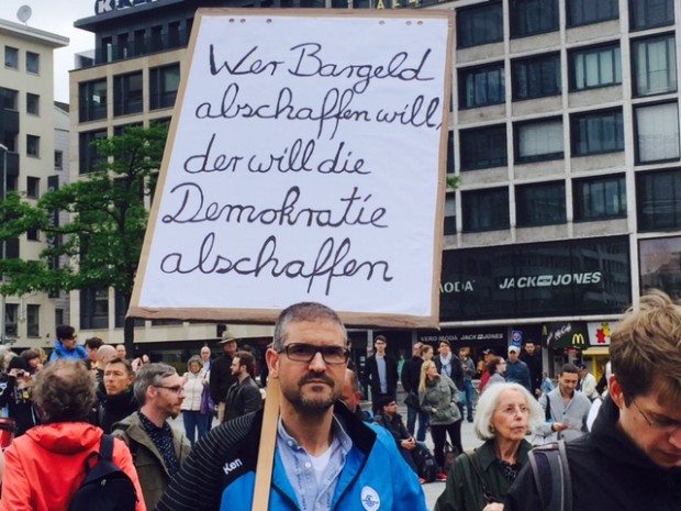 Niemand hat die Absicht, das Bargeld abzuschaffen