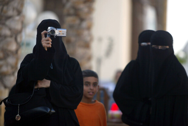 Die Tolerierer der Burka sind die besten Helfer der Salafisten