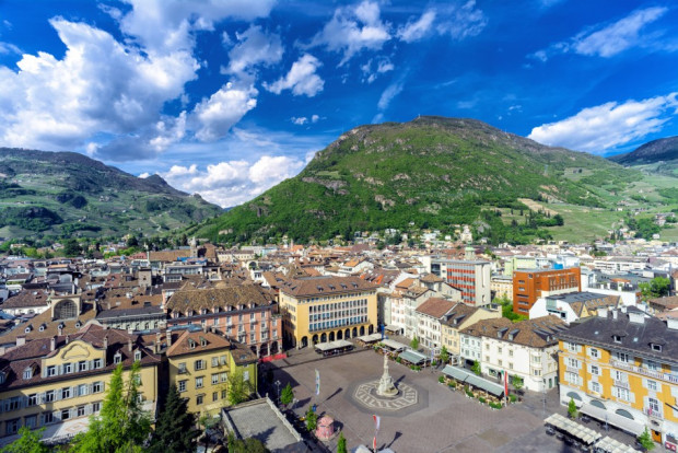 Wie Italien während der „Bombenjahre“ in Südtirol manipulierte und täuschte