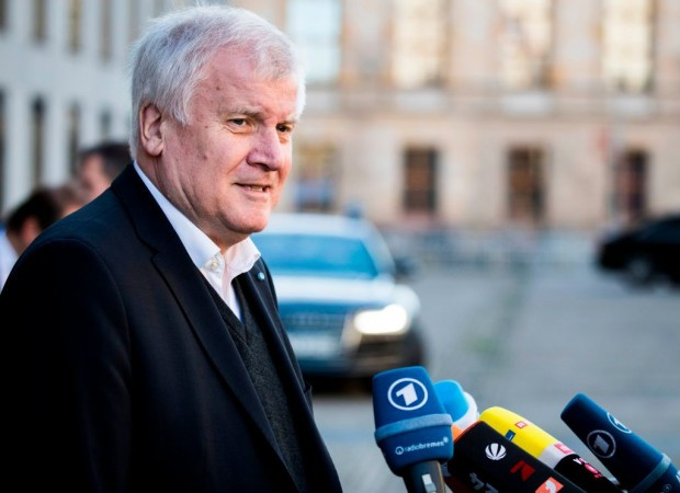 Seehofer oder der Pattex der Machtinhaber