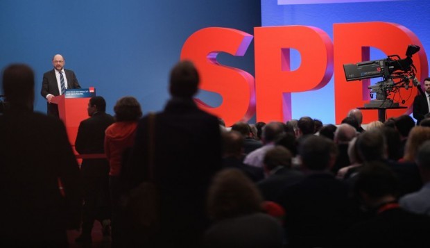 SPD-Parteitag: Ohrfeige für Schulz – 44% gegen GroKo