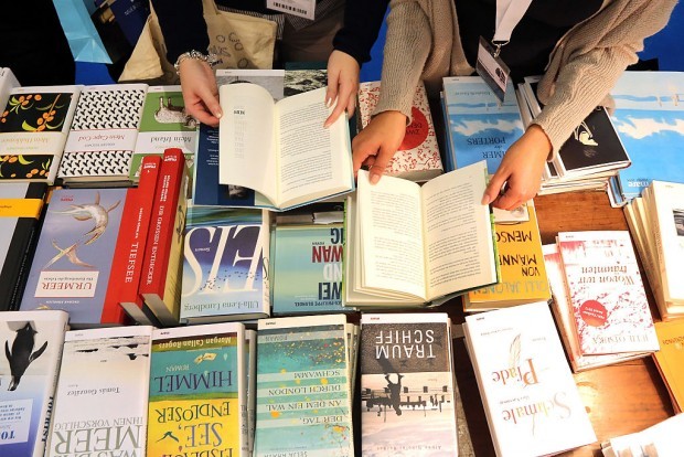 Rosen und Bücher, Dichter und Drachentöter