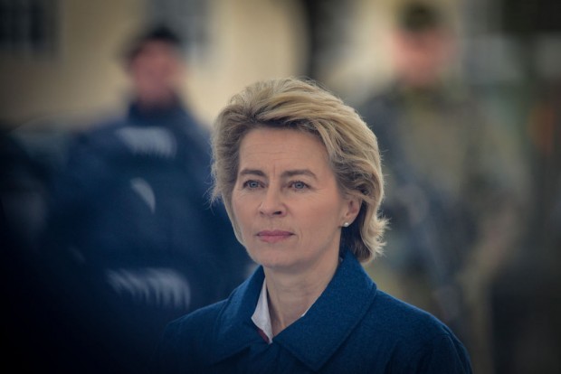 Verteidigungsministerium schwärzte offenbar Berater-Akten