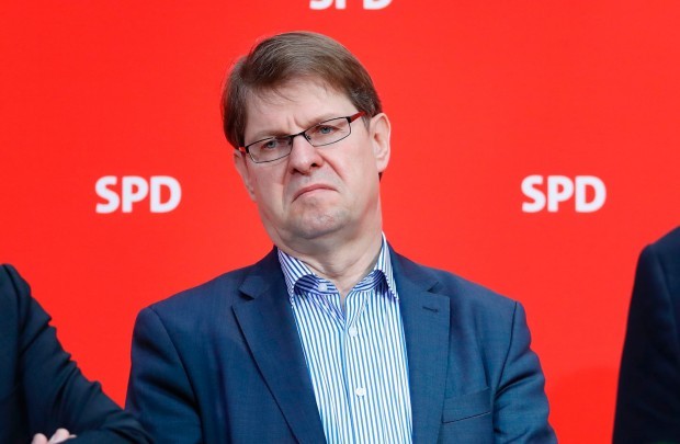 Ralf Stegner will in BAMF-Affäre Persilschein für die SPD