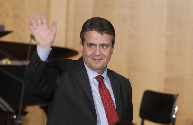 Sigmar Gabriel: SPD war in Flüchtlingspolitik „unpolitisch und naiv“.