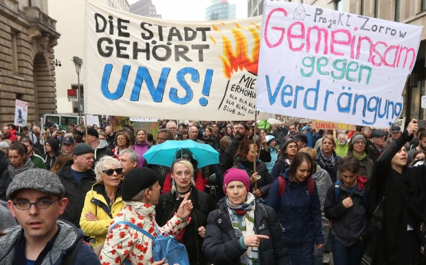 Linke verlangt politische Unterstützung für Hausbesetzer