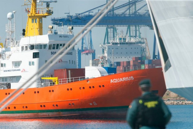 Schiffbruch mit Schiffbrüchigen: Seenotrettung oder No-Border-Politik?