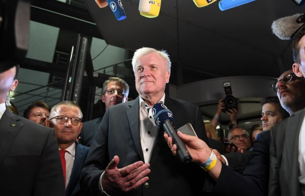 Weicht Seehofer vor einer Feminisierung des Diskurses?