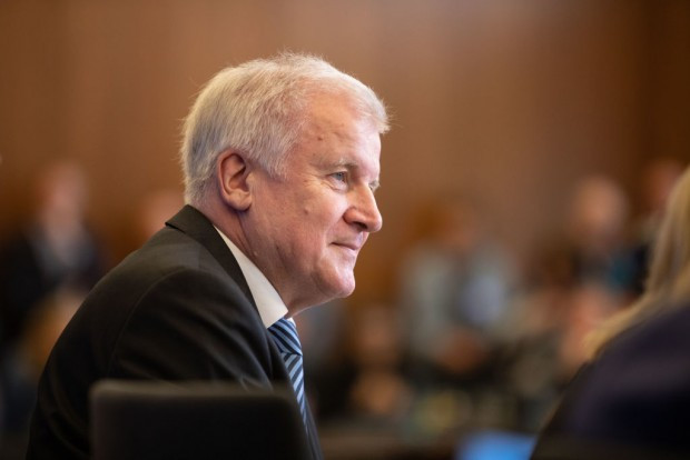 Horst Seehofer und seine asylpolitische Winteroffensive