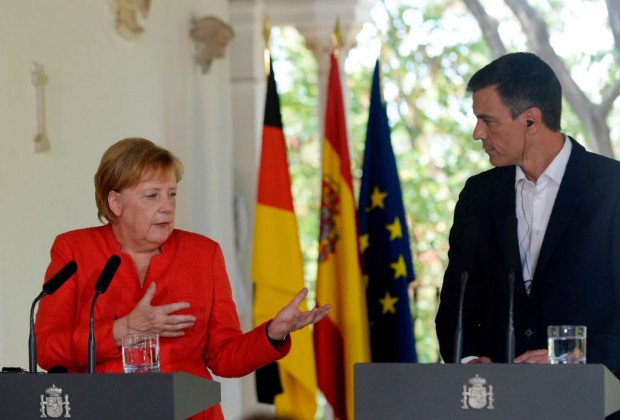 Angela Merkel in Spanien: Arbeitsverweigerung als Bankrotterklärung