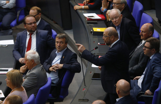 Im Bundestag entgleist der voll besetzte Schulz-Zug