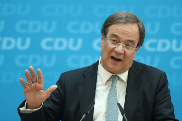 Armin Laschet: real existierender Knick in der Optik