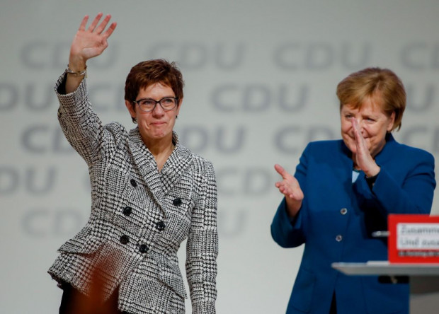 Merkel geht in die Verlängerung: Ihre Kandidatin ist CDU-Vorsitzende