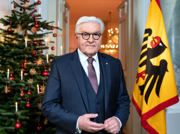 Der Spiegel an der Wand