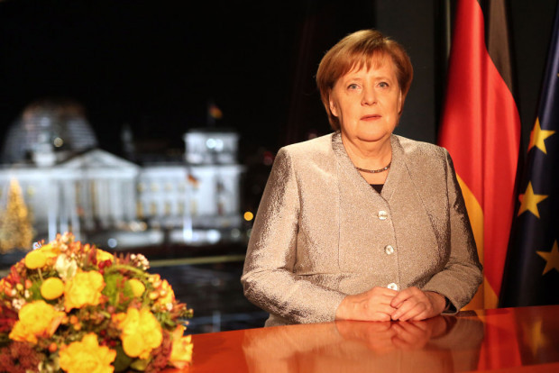 Merkels vierzehnte Neujahrsansprache – Botschaften aus dem Raumschiff