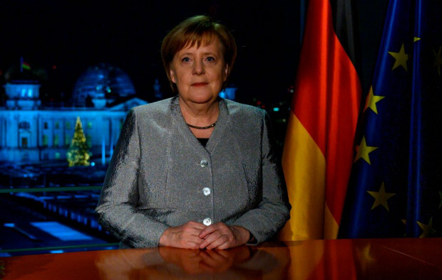 Merkels Neujahrsansprache: Die Macht gehört mir.