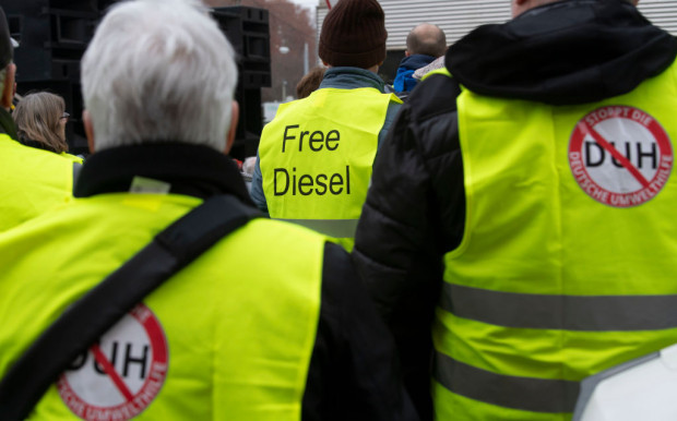 Gelbe Westen: finden sich in jedem Auto