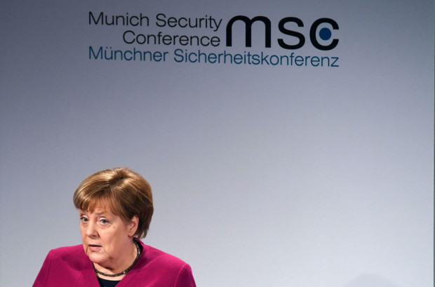 Angela Merkel bei Sicherheitskonferenz: Völlig losgelöst von der Erde
