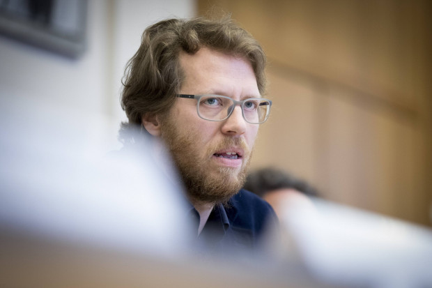 Grüner Baustadtrat Schmidt trickst mit sich selbst um die Wette