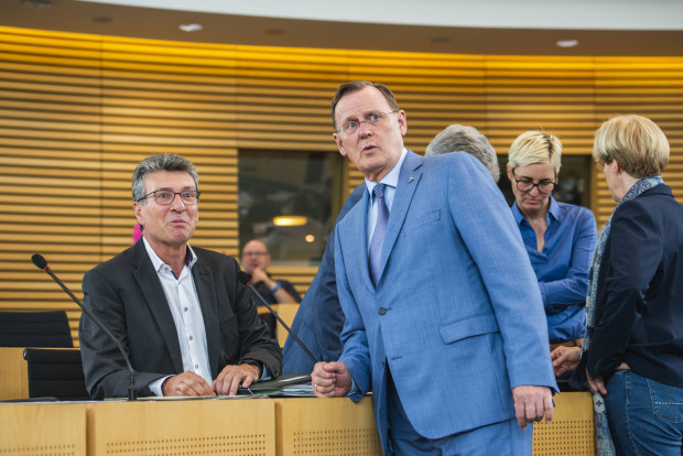 Regieren ohne Mehrheit – und jenseits der Verfassung