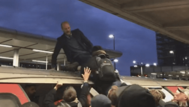 Londoner Pendlern reicht’s: Prügel für Klima-Aktivisten