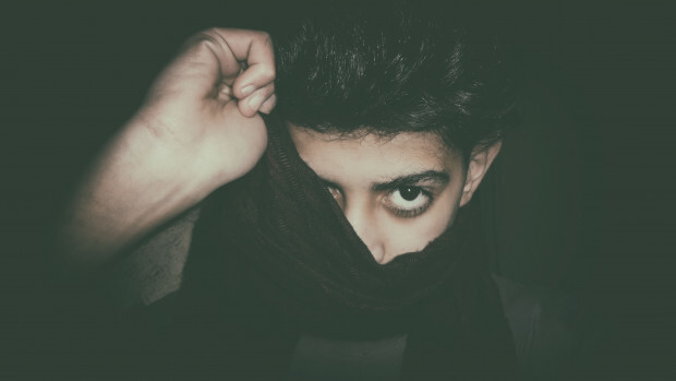 Homophobe Gewalt steigt, eine Tätergruppe wird verschwiegen