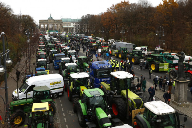 Bauern protestieren: Für die Presse sind Lederhosen und Arbeitsoveralls eben noch keine gelben Westen