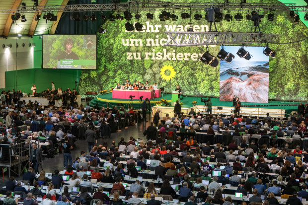 Tina Hassel beim Grünen-Parteitag: Applaus, Applaus für Robert Habeck