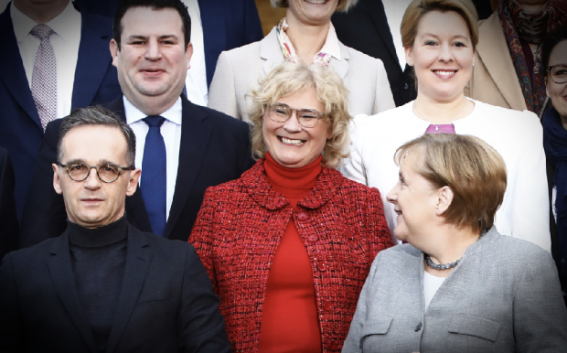 Her mit den Passwörtern – Was schert die Justizministerin unsere Verfassung