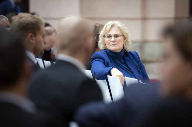 Der König will dein Passwort sehen