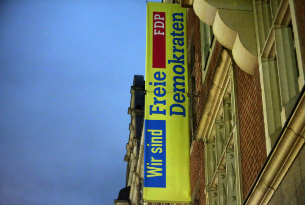 FDP: Aufrechter Gang statt Büßerhemd