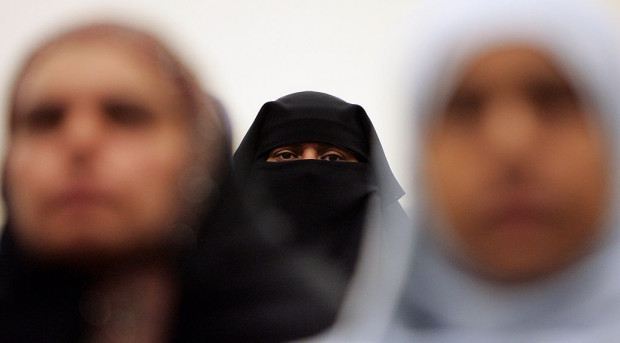 Hamburg: Schülerin darf voll verschleiert in die Schule kommen