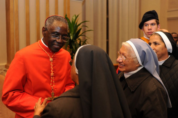 Robert Kardinal Sarah: „Ich glaube, dass das Abendland im Sterben liegt.“