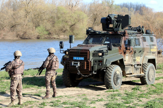Die Türkei provoziert an allen Grenzen