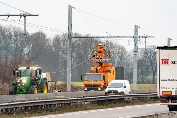 Oberleitungen für Autobahnen: Auf dem E-Highway ist nichts los