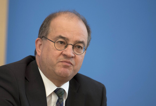 „Die Revolution von 1989 soll kleingehackt werden“