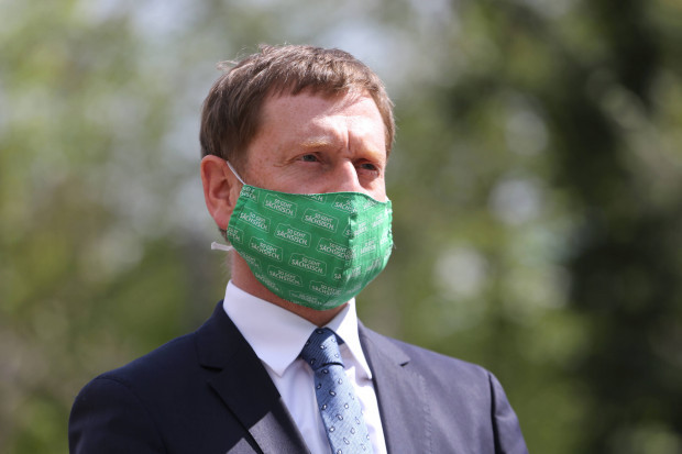 Im Windschatten von Corona: Ministerpräsident Kretschmer mit der Heckenschere an Meinungsfreiheit