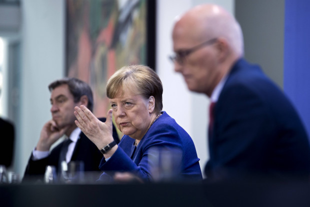 Regierungen, die die Infektionszahlen niedrig halten, gewinnen