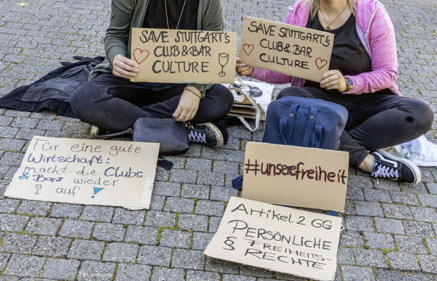 Kritiker von Maßnahmen gegen Covid-19 sind nicht generell „Corona-Leugner“