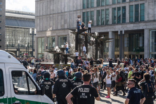 Corona-Update zum 10. Mai: Demonstrationen in ganz Deutschland