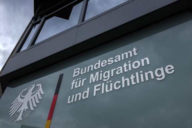 Internes Dienstpapier des BAMF: Mehr als jeder dritte Asylbewerber reiste mit Visum per Flugzeug ein