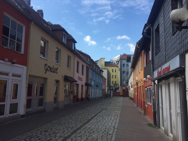 Prostituierte unter Corona-Arbeitsverbot: gestrandet, mittellos, untergetaucht, vergessen