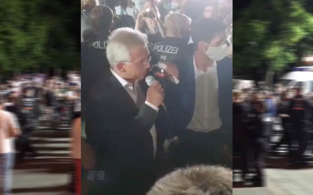 Wie Frankfurts OB Feldmann auf dem Opernplatz sein Waterloo erlebte