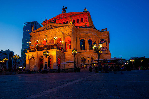 Frankfurter Opernplatz: Ausschreitungen und Festnahmen nach Angriffen auf Polizisten