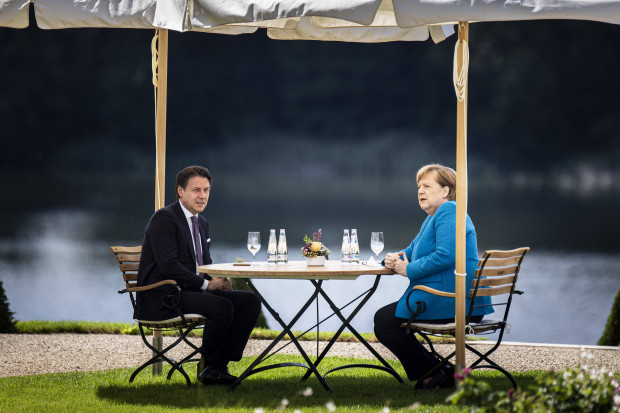 Contes Auftritt auf Schloss Meseberg glich einer Unterwerfung